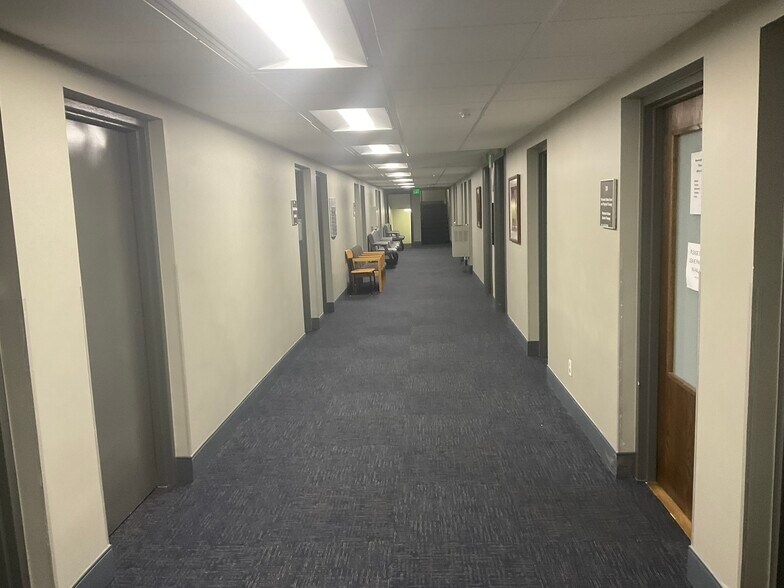 More Photos Of 4045 N Wadsworth Blvd, Wheat Ridge Office For Sale