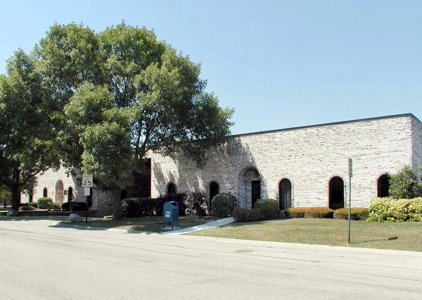 More Photos Of 492-496 Lunt Ave, Schaumburg Manufacturing For Lease