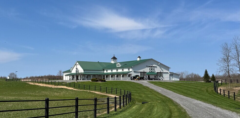 Primary Photo Of 115 Hilltop Dr, Phoenix Sports And Entertainment For Sale