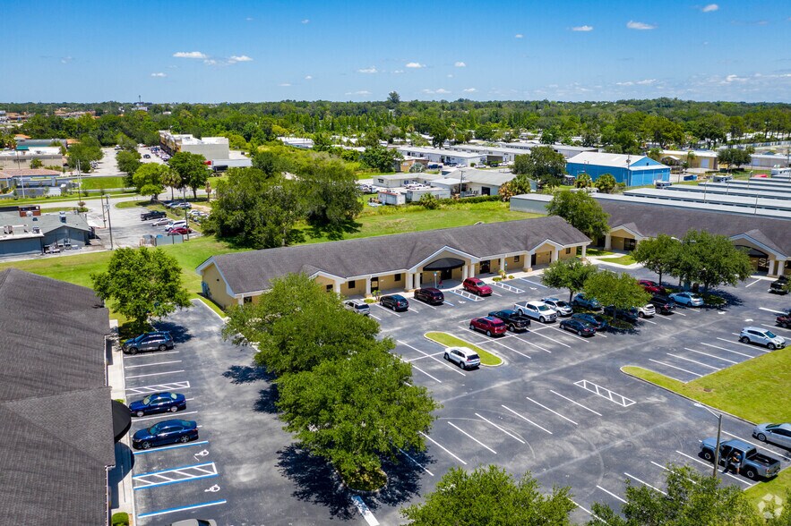 More Photos Of 625 Commerce Dr, Lakeland Medical For Lease