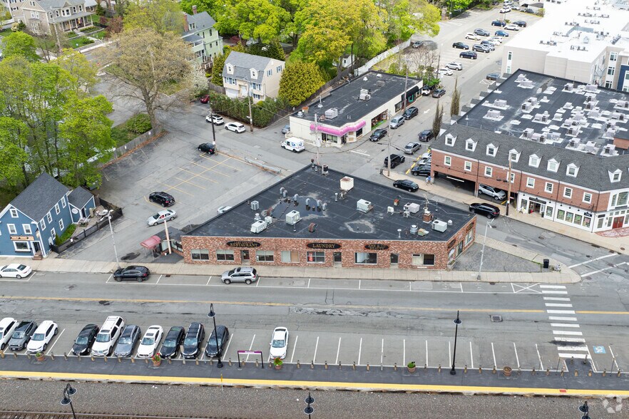 More Photos Of 41-47 High St, Reading Restaurant For Lease