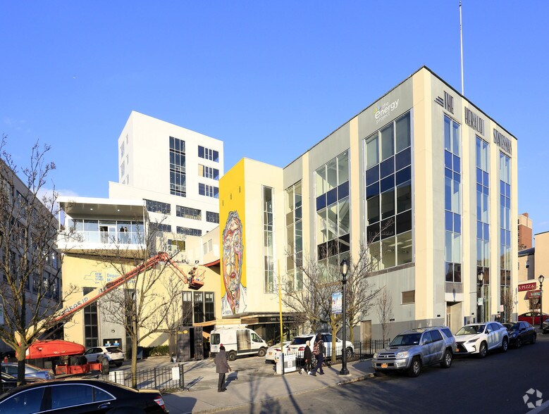 More Photos Of 29 Wells Ave, Yonkers Unknown For Lease