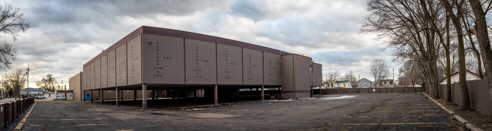 More Photos Of 3490 12 Mile Rd, Berkley General Retail For Sale