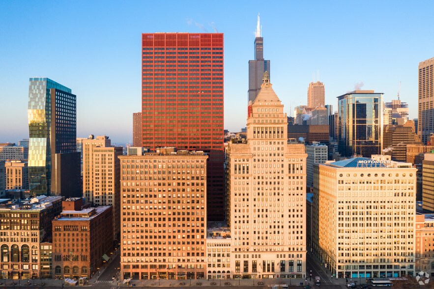 More Photos Of 333 S Wabash Ave, Chicago Office For Lease