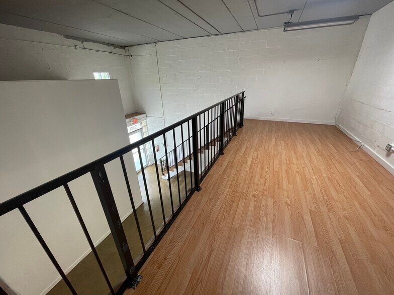 More Photos Of 12304 SW 132nd Ct, Miami Distribution For Lease