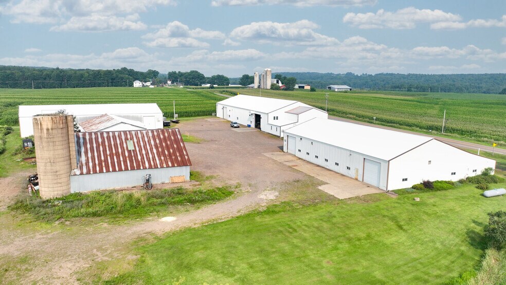 More Photos Of 20521-20525 Hwy 64, Cornell Warehouse For Sale