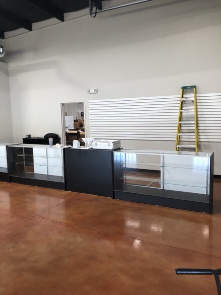 More Photos Of 311-317 Post Office Dr, Indian Trail Showroom For Lease