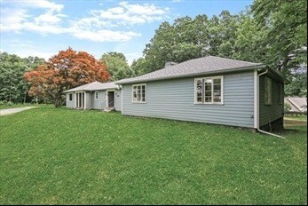 More Photos Of 538 Hartford Tpke, Shrewsbury Showroom For Sale