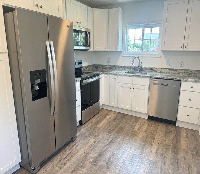 More Photos Of 5652 Bayside Rd, Virginia Beach Office For Sale