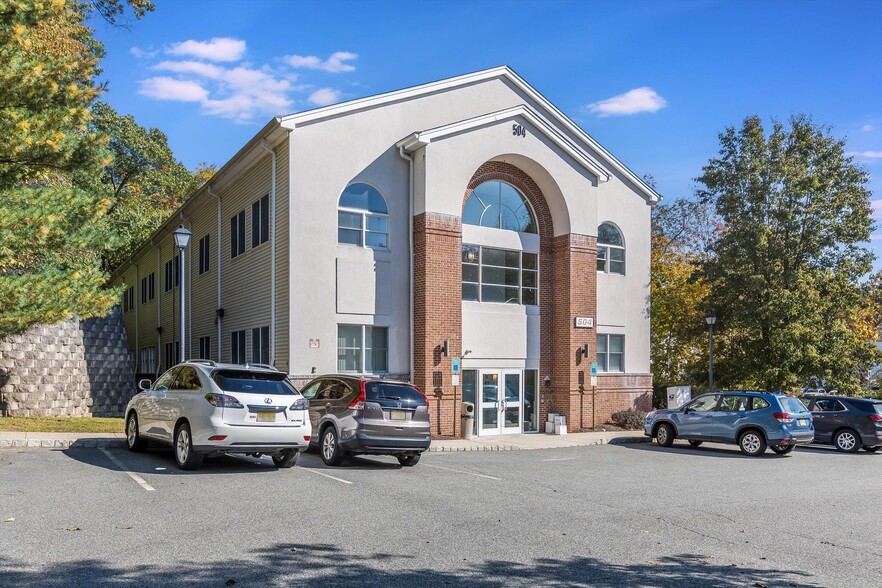 More Photos Of 504 Hamburg Tpke, Wayne Medical For Sale