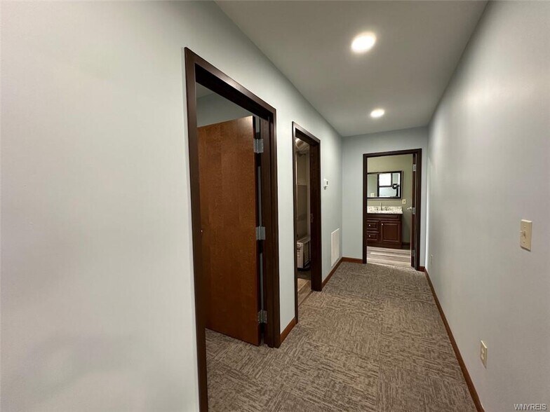 More Photos Of 6689 Alleghany Rd, Basom Office For Lease