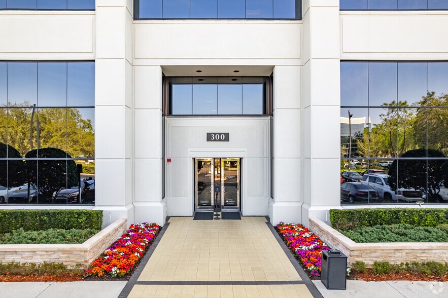 More Photos Of 3505 Lake Lynda Dr, Orlando Coworking Space