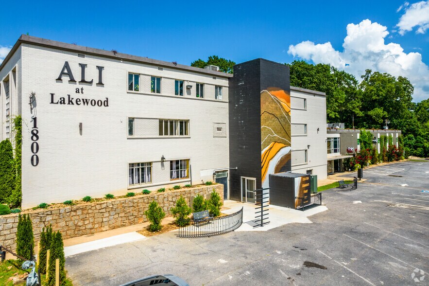 More Photos Of 1800 Jonesboro Rd SE, Atlanta Loft Creative Space For Lease
