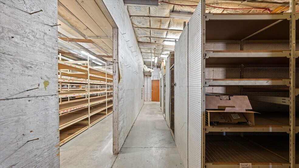 More Photos Of 1722 Morgan Rd, Sunnyside Warehouse For Sale