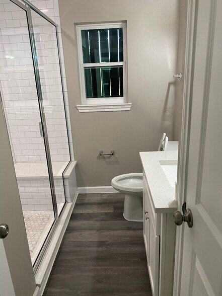 More Photos Of 8817 Emmott Rd, Houston Office For Lease