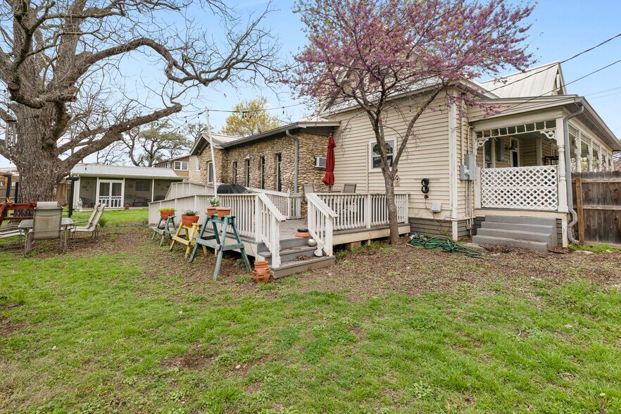 More Photos Of 3303 Ranch Road 1869, Liberty Hill Specialty For Sale