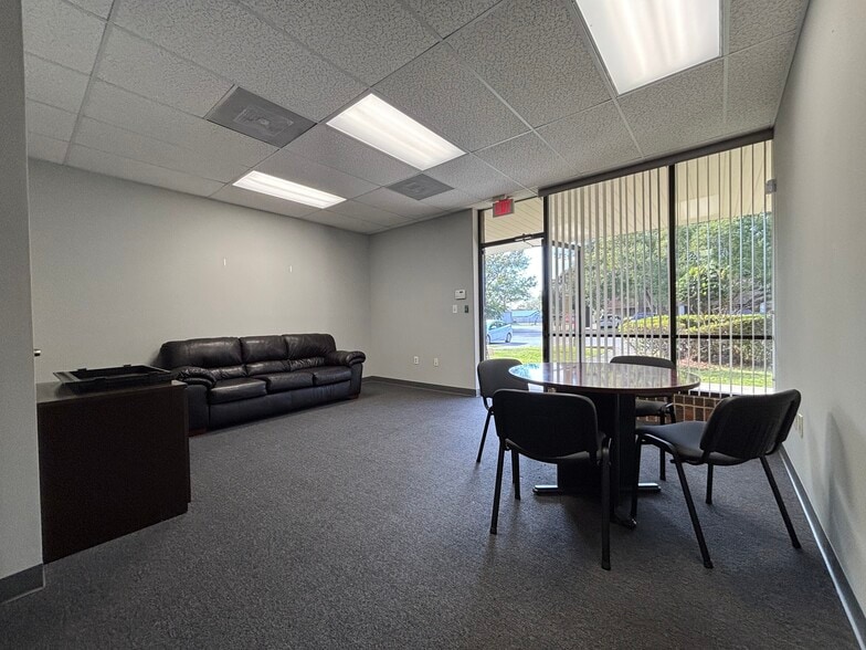 More Photos Of 826 Creighton Rd, Pensacola Light Distribution For Lease
