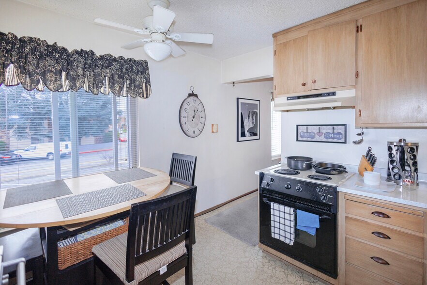 More Photos Of 432 Richmond Dr, Millbrae Apartments For Sale