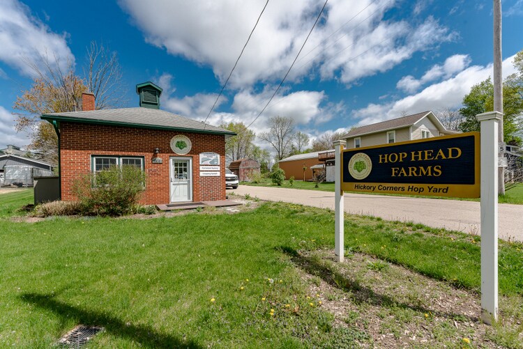 More Photos Of 4630 W Hickory Rd, Hickory Corners Garden Center For Sale