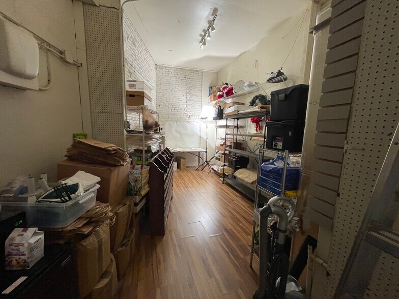 More Photos Of 1903 Cahaba Rd, Mountain Brook Storefront For Lease