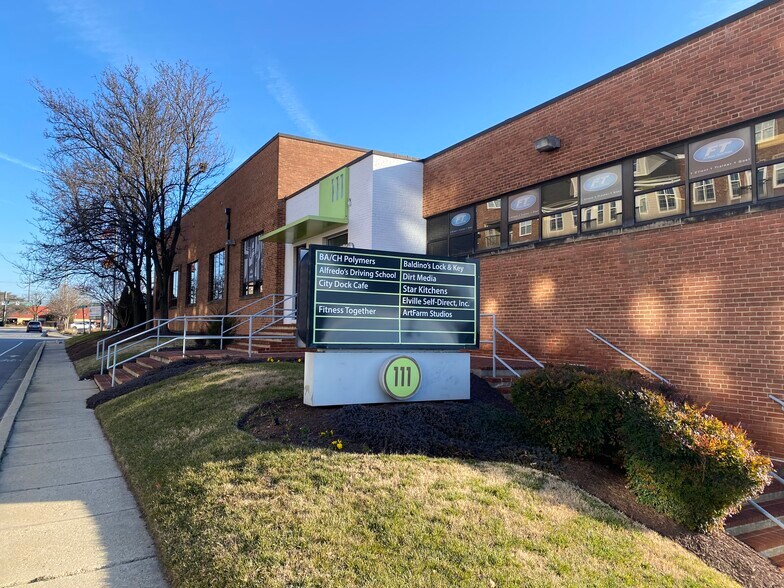 More Photos Of 111 Chinquapin Round Rd, Annapolis Flex For Lease