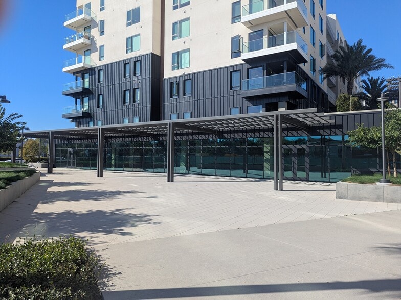 More Photos Of 2103 Rivington, Irvine Storefront Retail Residential For Lease