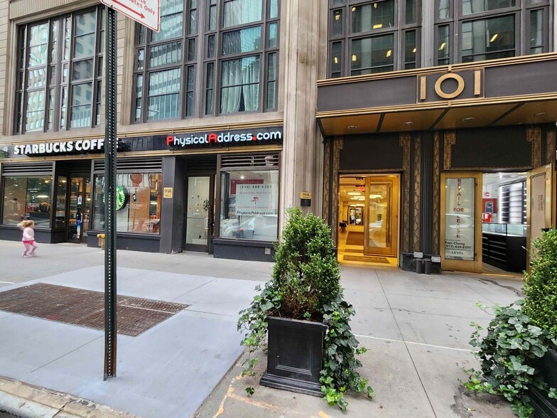 More Photos Of 101 Wall St, New York Apartments For Lease