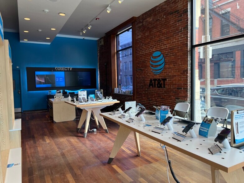More Photos Of 366 W Broadway, Boston Storefront Retail Residential For Lease