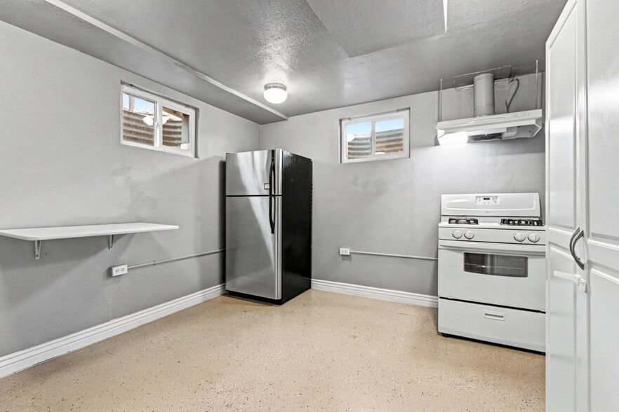 More Photos Of 8326 Quivas Way, Denver Office For Lease