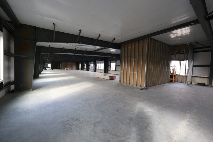 More Photos Of 140 Ace St, Fall River Light Manufacturing For Lease