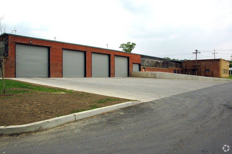 More Photos Of 368-392 Highland Ave Ext, Middletown Warehouse For Lease