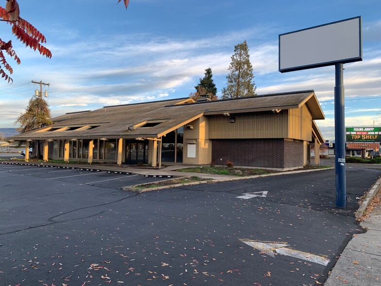 Primary Photo Of 827 S Central Ave, Medford Storefront Retail Office For Sale