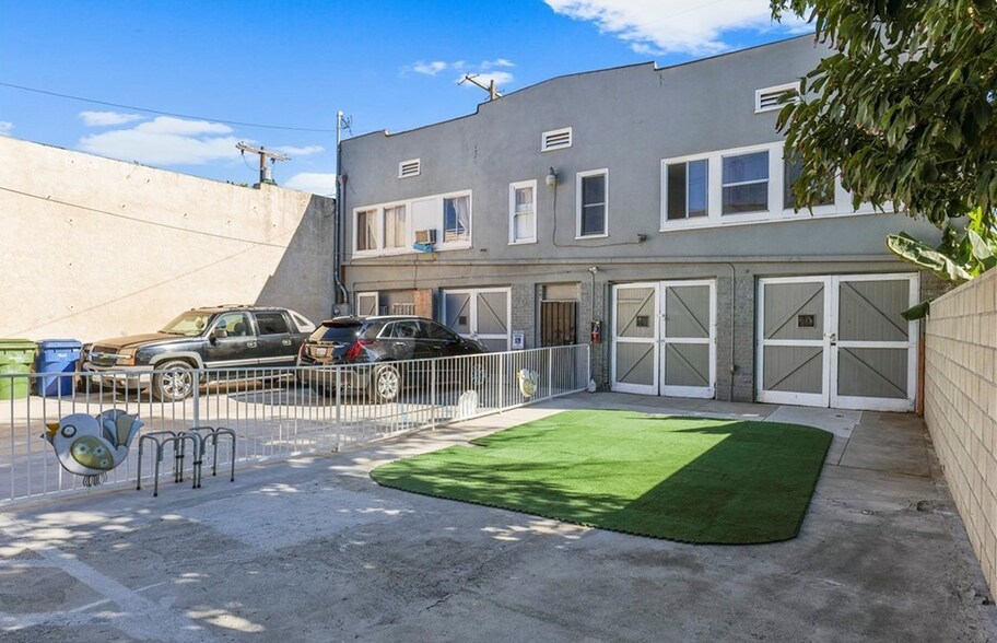 More Photos Of 522 W VERNON Ave, Los Angeles Daycare Center For Sale