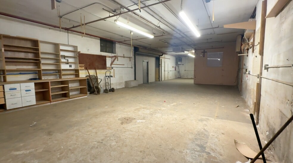 More Photos Of 3836 Crescent St & Side Lot, Long Island City Warehouse For Sale