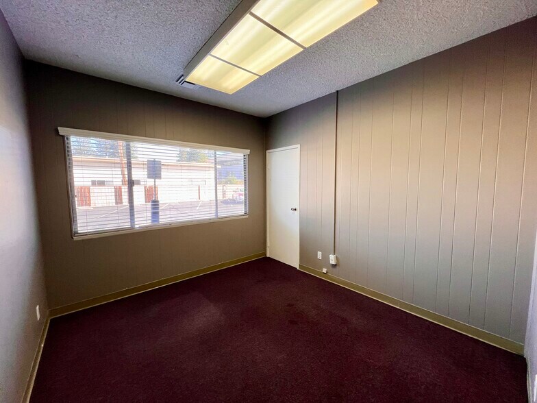 More Photos Of 705 Veterans Blvd, Redwood City Medical For Sale