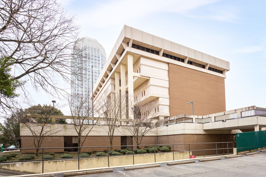 More Photos Of 200 N Main St, Winston-Salem Specialty For Sale