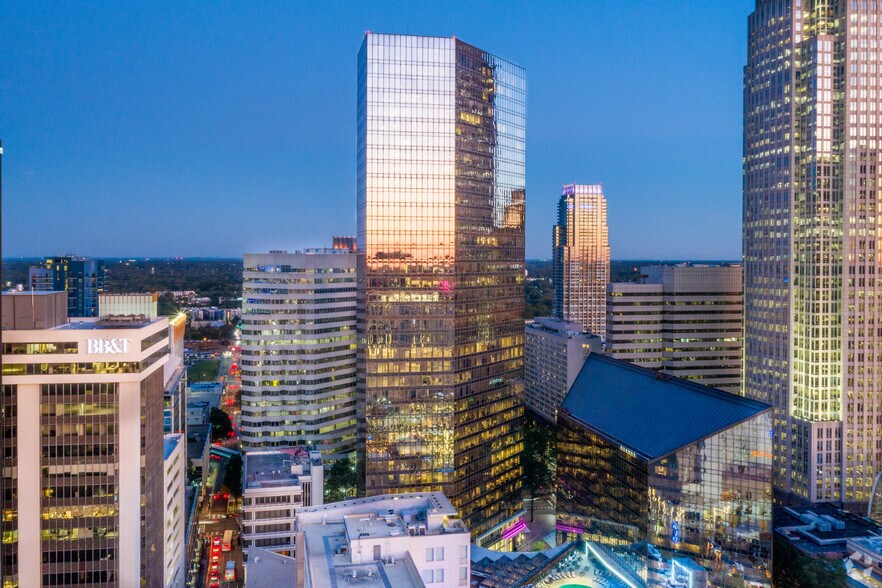 More Photos Of 101 S Tryon St, Charlotte Office Residential For Lease