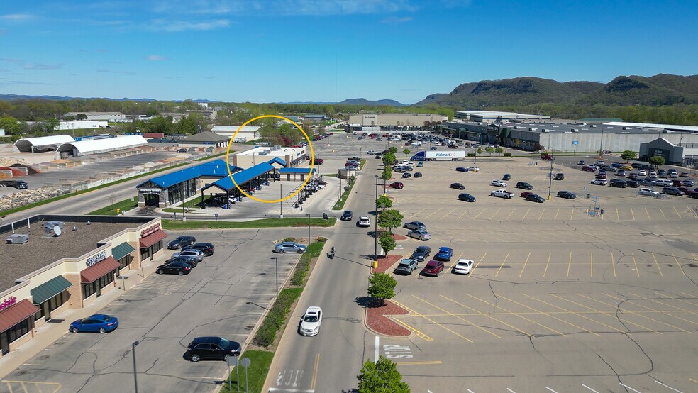 More Photos Of 1035 Frontenac Dr, Winona Storefront For Sale