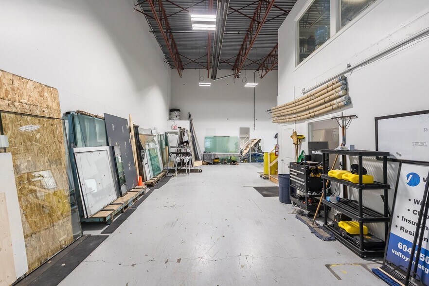 More Photos Of 34100 S Fraser Way, Abbotsford Distribution For Sale