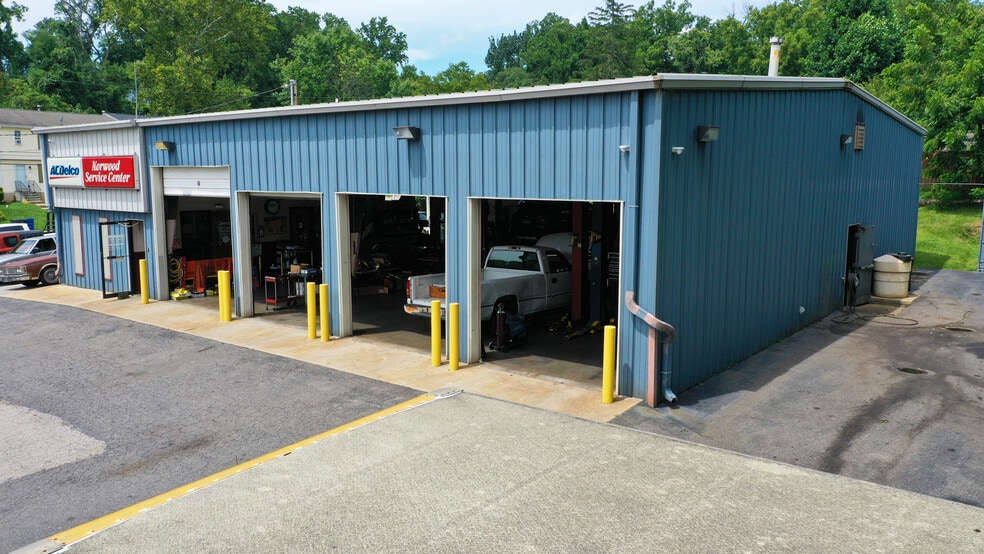 More Photos Of 213 S Rock Glen Rd, Baltimore Auto Repair For Sale