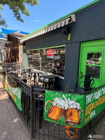 More Photos Of 122 W Laurel St, Fort Collins General Retail For Sale