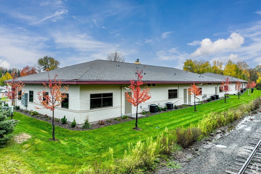 More Photos Of 4256 Dahlberg Dr, Minneapolis Medical For Sale