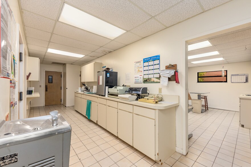 More Photos Of 8267 S Us-1 Hwy, Port Saint Lucie Freestanding For Sale