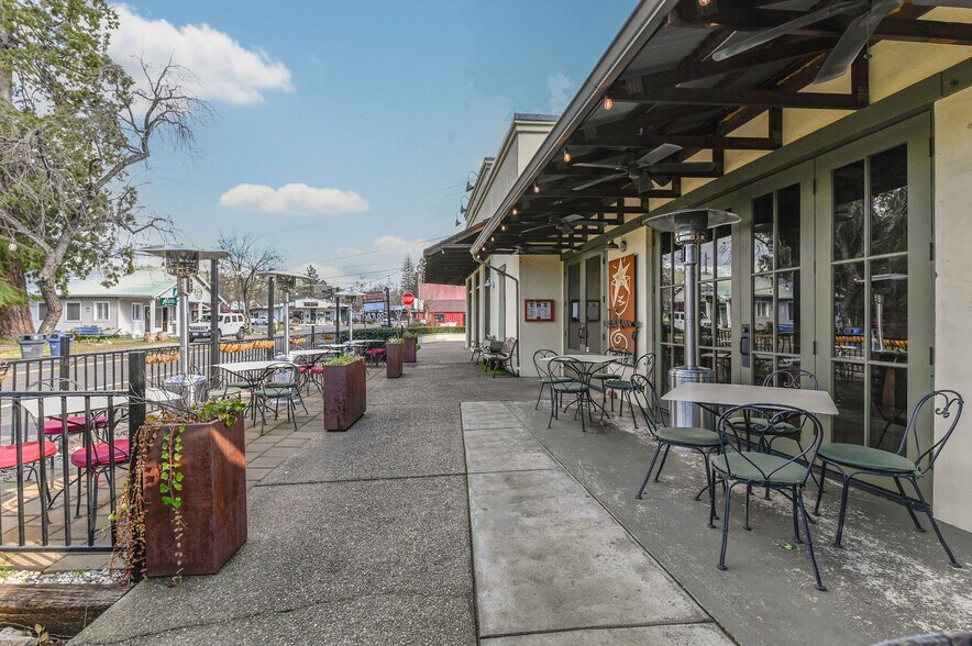 More Photos Of 191 Main St, Murphys General Retail For Sale