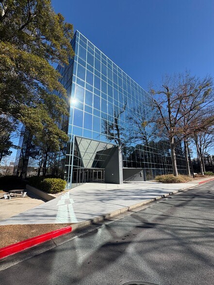 More Photos Of 1775 The Exchange SE, Atlanta Office For Lease