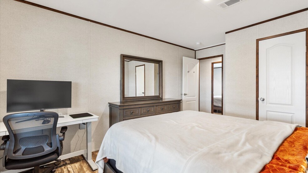 More Photos Of 6286 FM 2146, Jourdanton Land For Sale