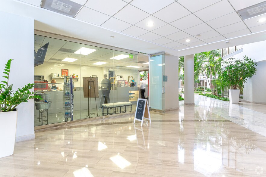More Photos Of 6303 Waterford District Dr, Miami Office For Lease
