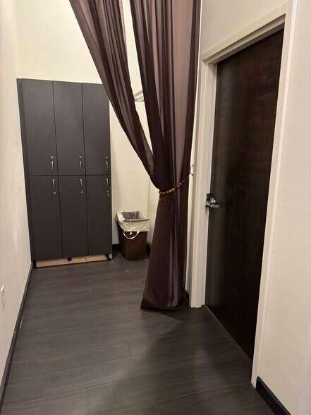 More Photos Of 2140 W Grande Blvd, Tyler Medical For Lease