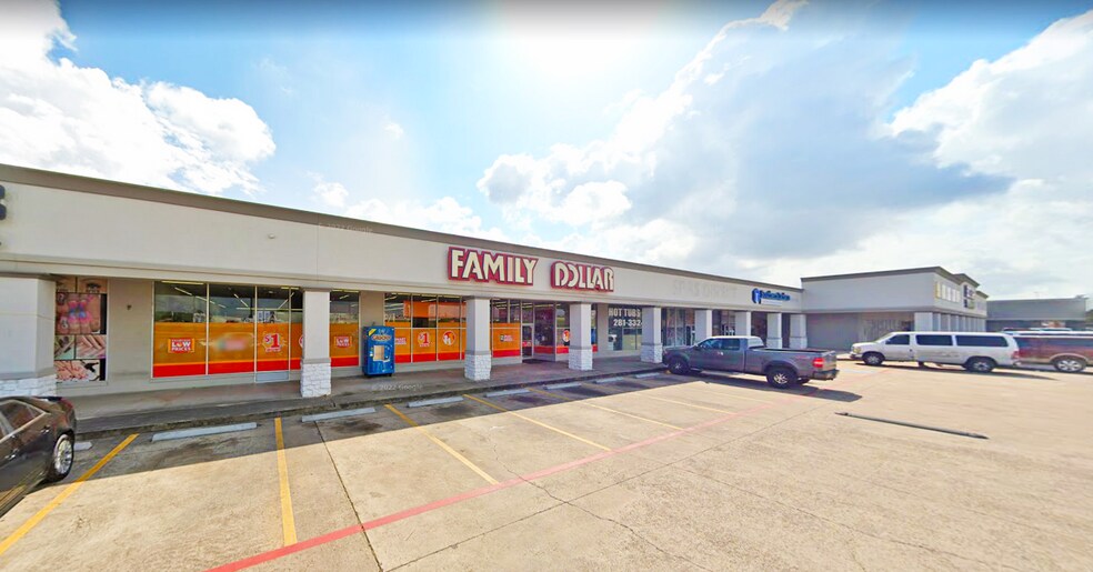 More Photos Of 3401-3475 Gulf Fwy S, Dickinson General Retail For Sale