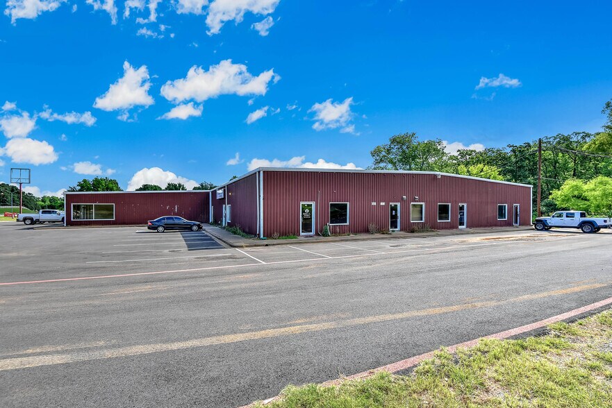 More Photos Of 4006 Texoma Pky, Denison General Retail For Sale